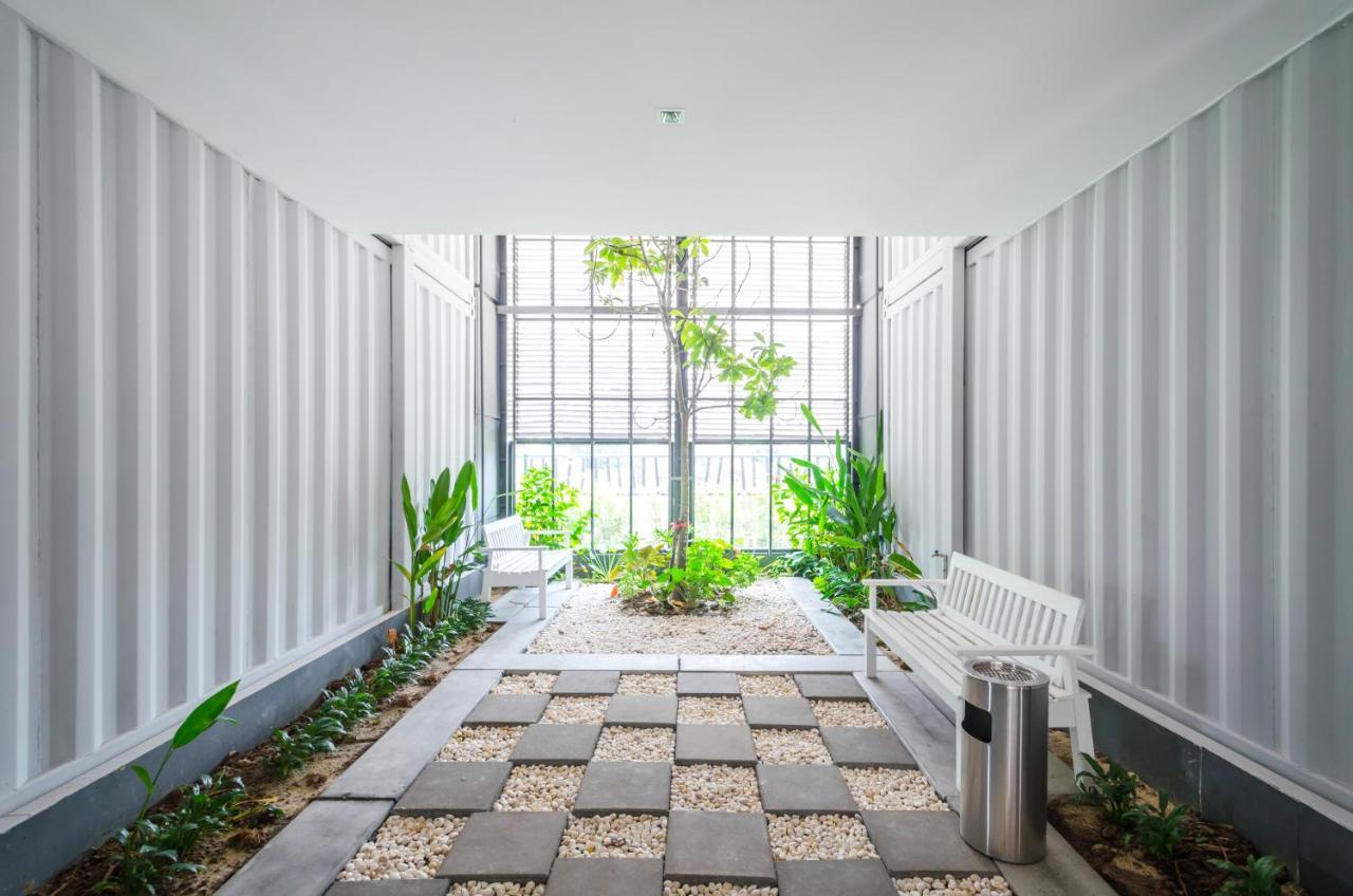 The Box Residence Bangkok Exterior foto