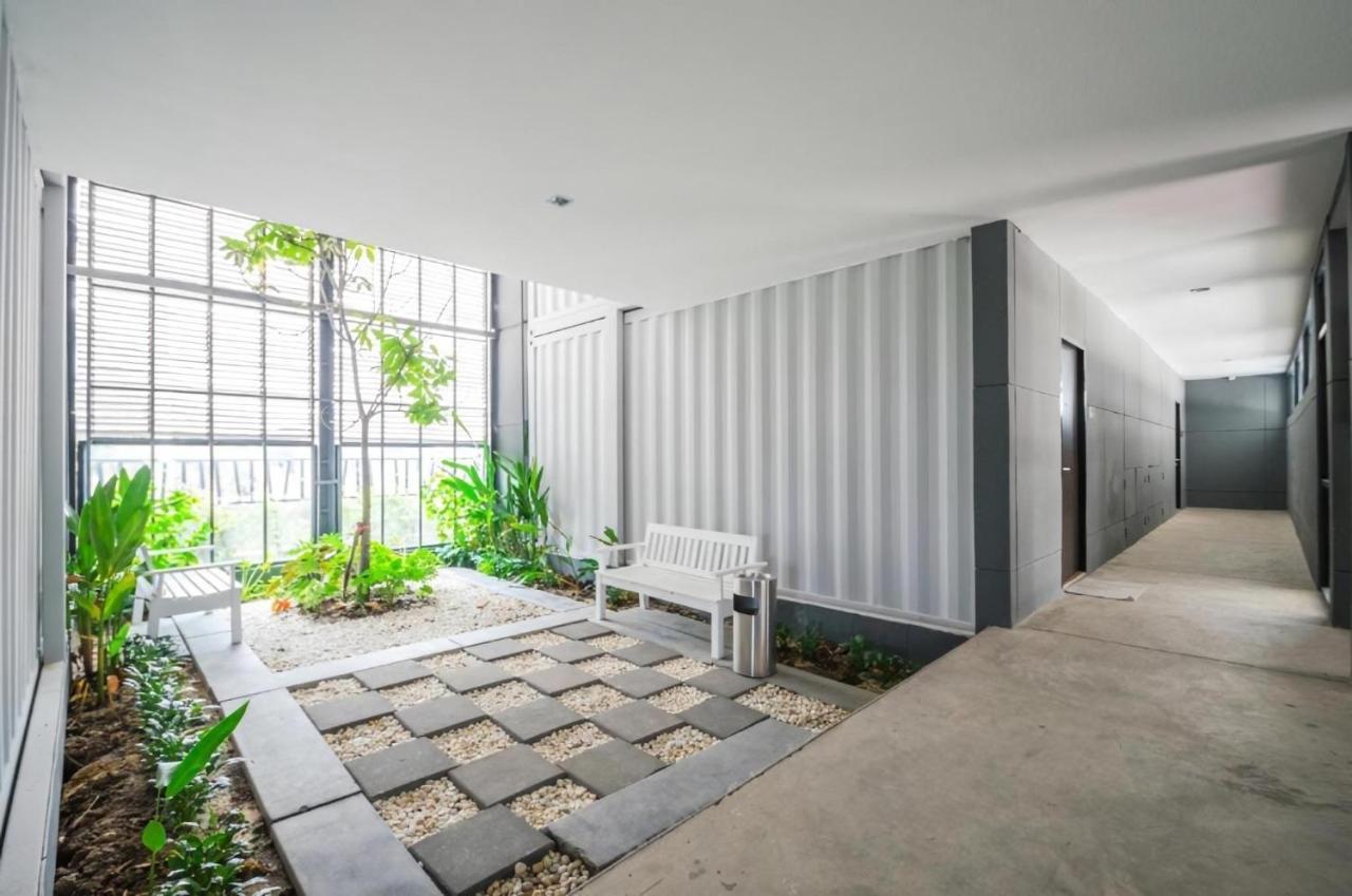 The Box Residence Bangkok Exterior foto